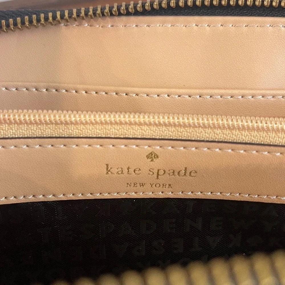 NWT Kate Spade Layton Grand Street Black Pebbled Leather Wristlet